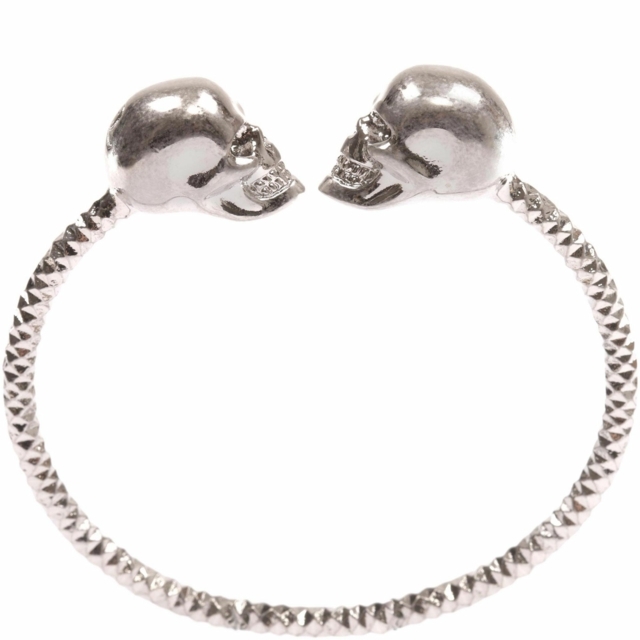 Mode-smycken-av-McQueen-silver-glans