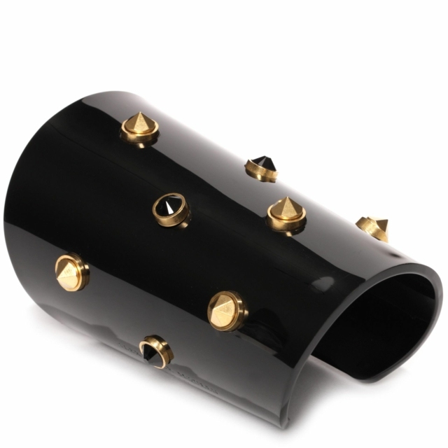 Konisk-armband-gjord av plexiglas-svart