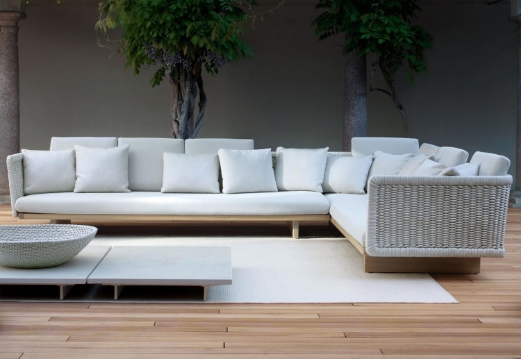 modulär-soffa-design-utomhus-inomhus-trä-konstruktion-rotting-armstöd