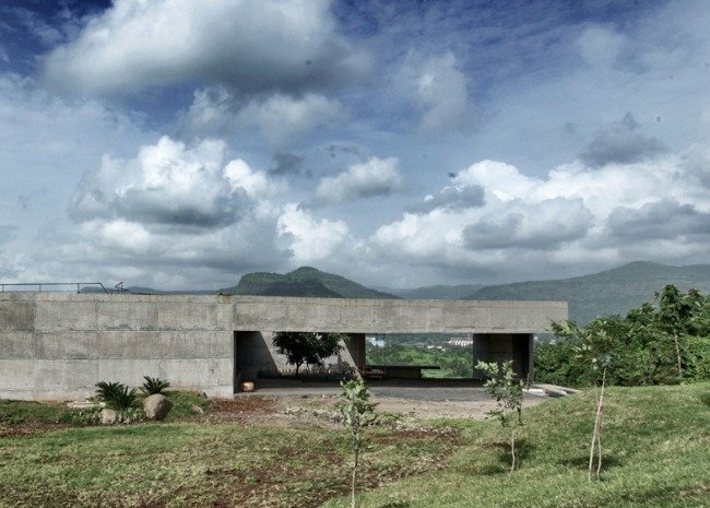 Betonghus på en sluttning Indien modern arkitektur-massiv Spasm-Design Architects