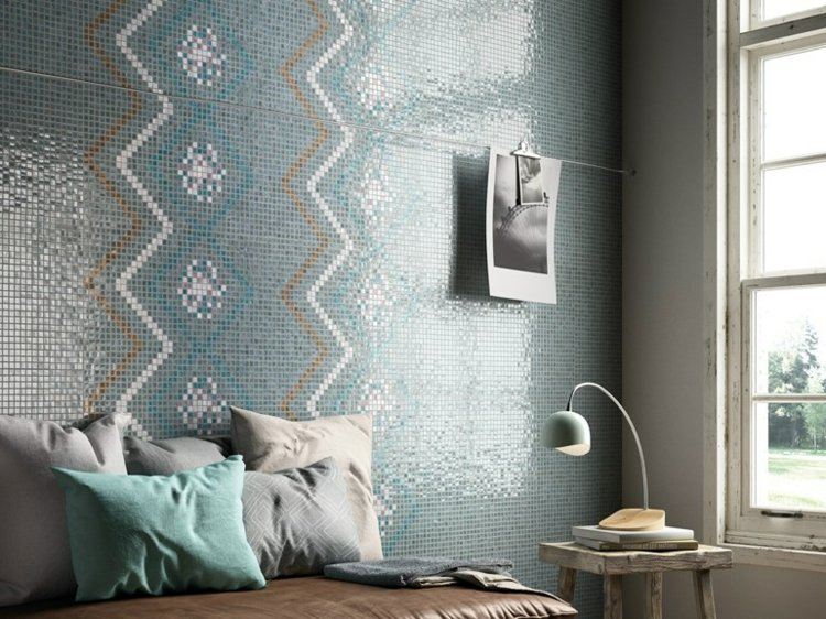 design-mosaik-kakel-outfit-ljus-blå-ziczag-vägg-daybed