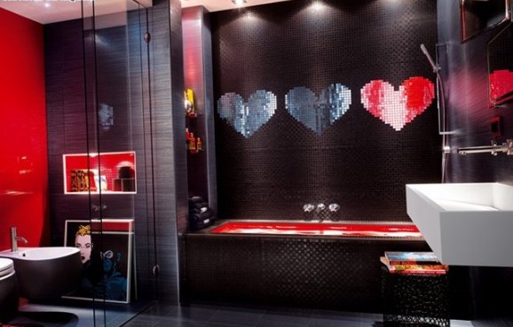 mosaikplattor badrum design svart textur hjärtan