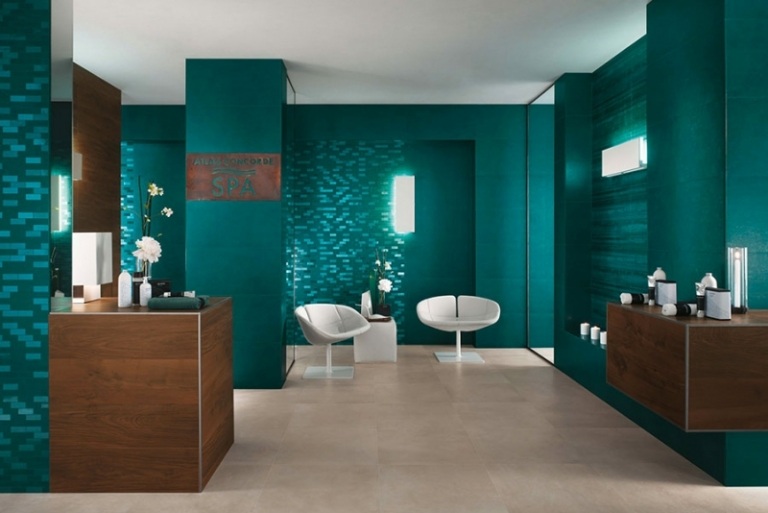 Mosaik-kakel-grönt-badrum-design-wellness-blå-skåp