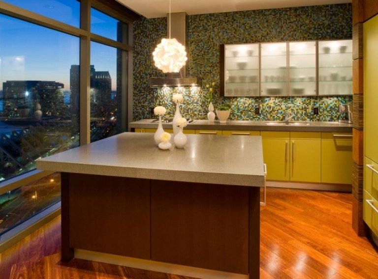 Mosaik-kakel-grönt-kök bakvägg-idéer-modern-lägenhet