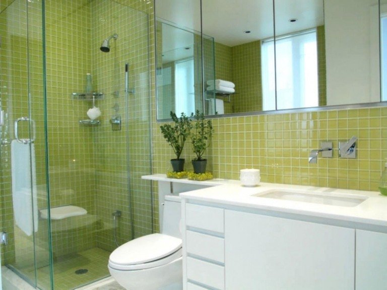 Mosaik-kakel-grönt-modernt-litet-badrum