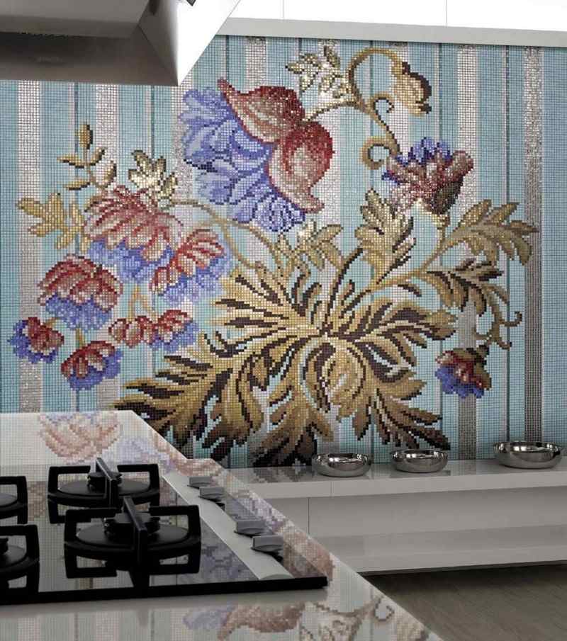 Mosaikplattor-kök-blommor-vit-kök-bakvägg