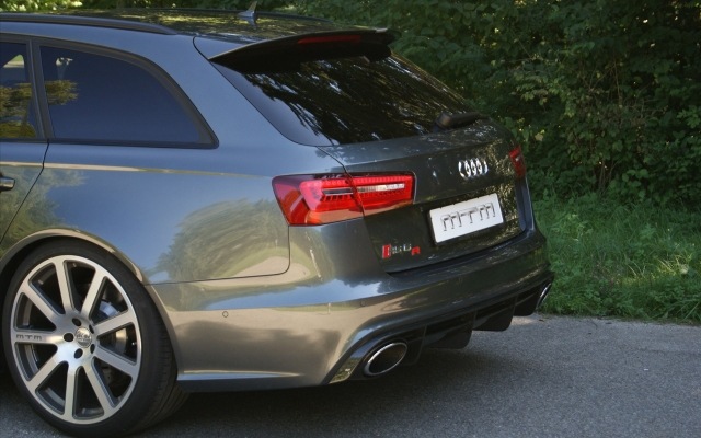 Audi RS6 Avant vänster sida bak