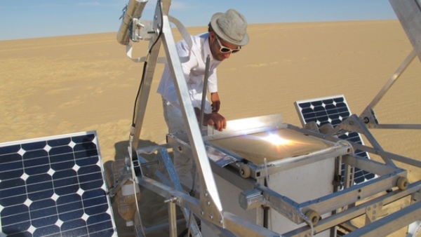 Fånga solenergi Laserskärare Markus Kayser SolarSinter sandstrukturer 3d -skrivare