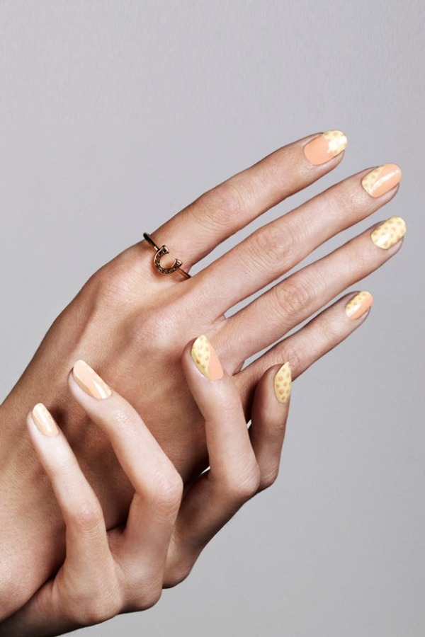 Nagelstyling-naken-look-design-fransk-färg-pastell-gul-diy