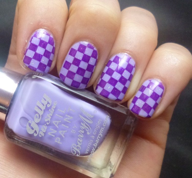 Nail-Design-Idéer-Lila-Check-Lavendel