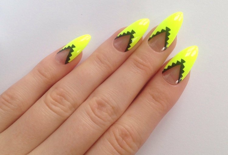 nageldesign-gul-stilett-sicksack-svart-neongul-stilett