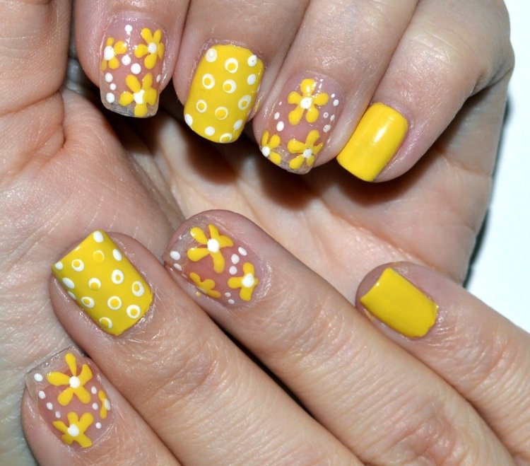 nageldesign-gul-vår-idé-blommor-prickar-retro-stil-transparent