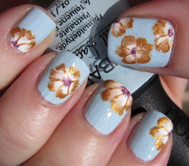 Applicera nagellackidéer Blommor Teknik i ett slag