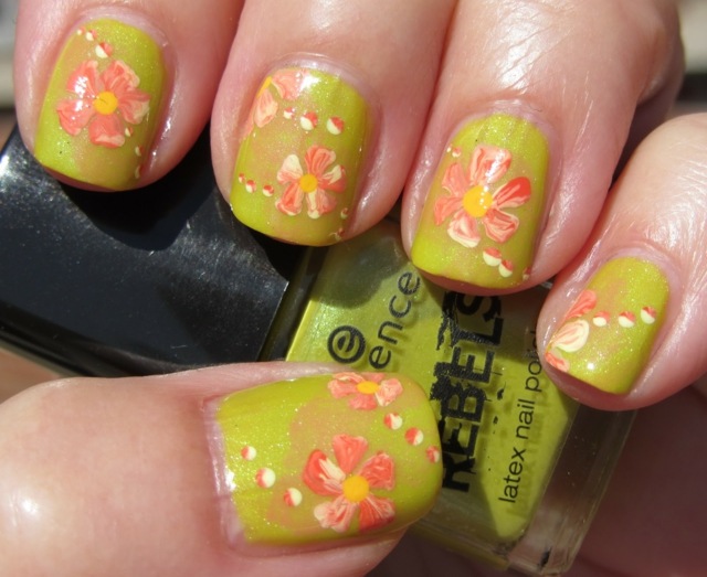 Naglar designidéer manikyr blommotiv