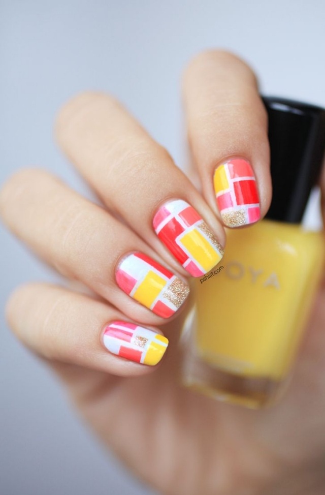 nageldesign-motiv-sommar-geometrisk-gul-lax-vit