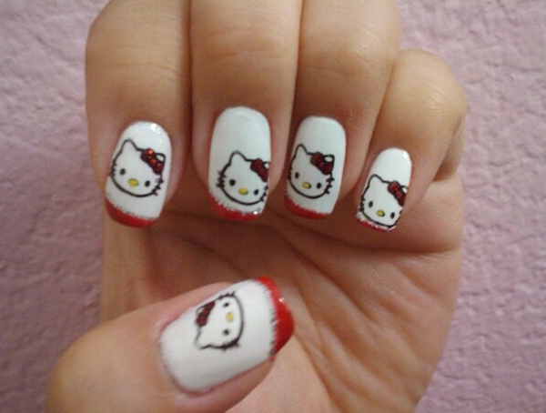 Nail-art-design-Hello-Kitty-motiv-to-style