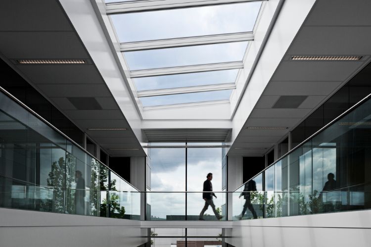 naturlig belysning inredning design fönster glas ljus integrera arbetsplats lägenhet hus bygga takfönster