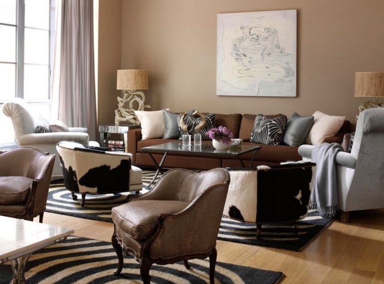 färg-design-vardagsrum-brun-afrika-stil-zebra-ränder-klädsel-möbler