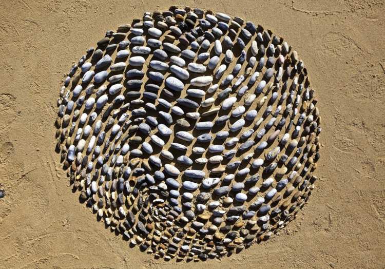 natur mandalas mönster stenar sand