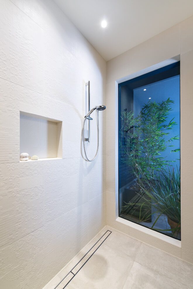 eklektisk stil-modern-arkitektur-badrum-vit-dusch