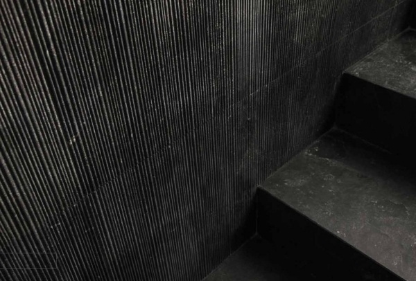 Natursten kakel badrum marmor svart