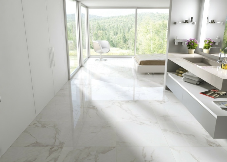 natursten golv-interiör-marmor-optik-vit-badrum