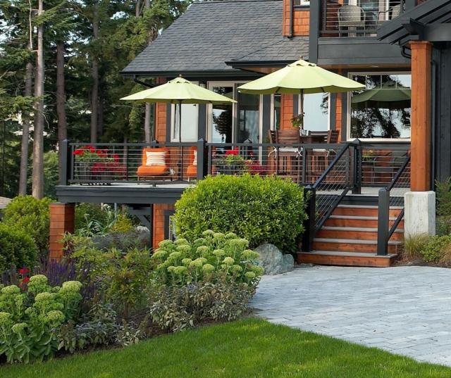 svart färg trädgård design hus fasad terrass