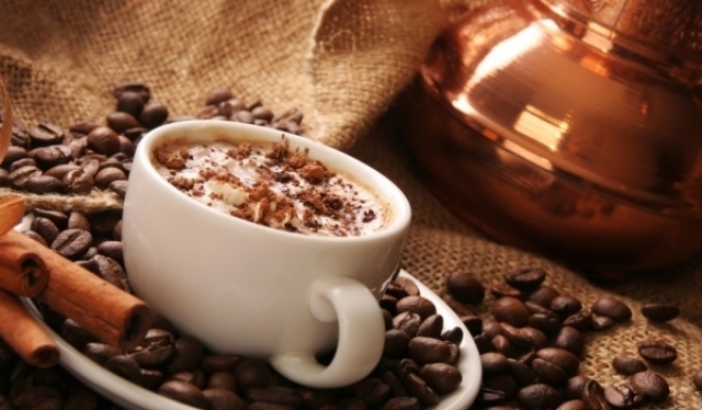 Kaffebönor aromatiska kaffe-med grädde kaffe-konst idéer