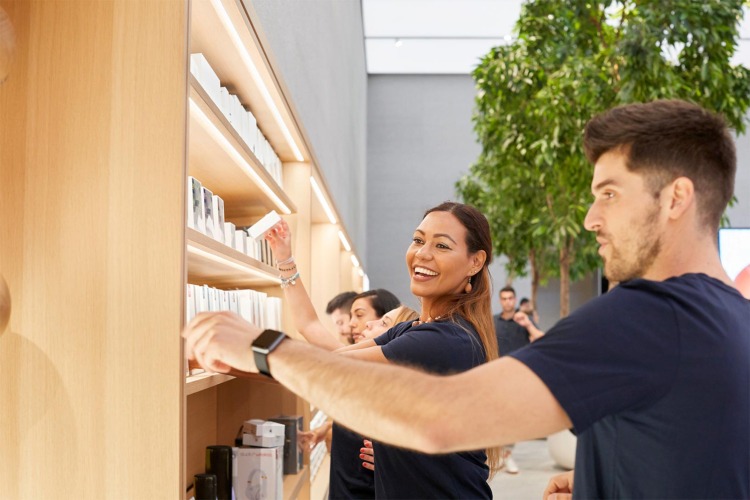 apple shop milan modernt koncept