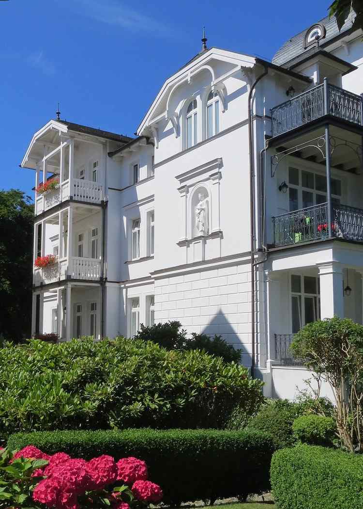 nya hus-byggnad-hus-typ-stad-villa-weiss-stad utkanter