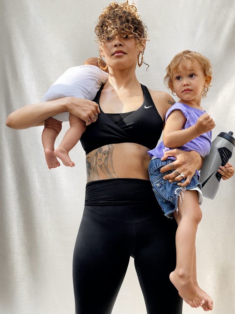 Nike Mammakollektion för ammande mödrar