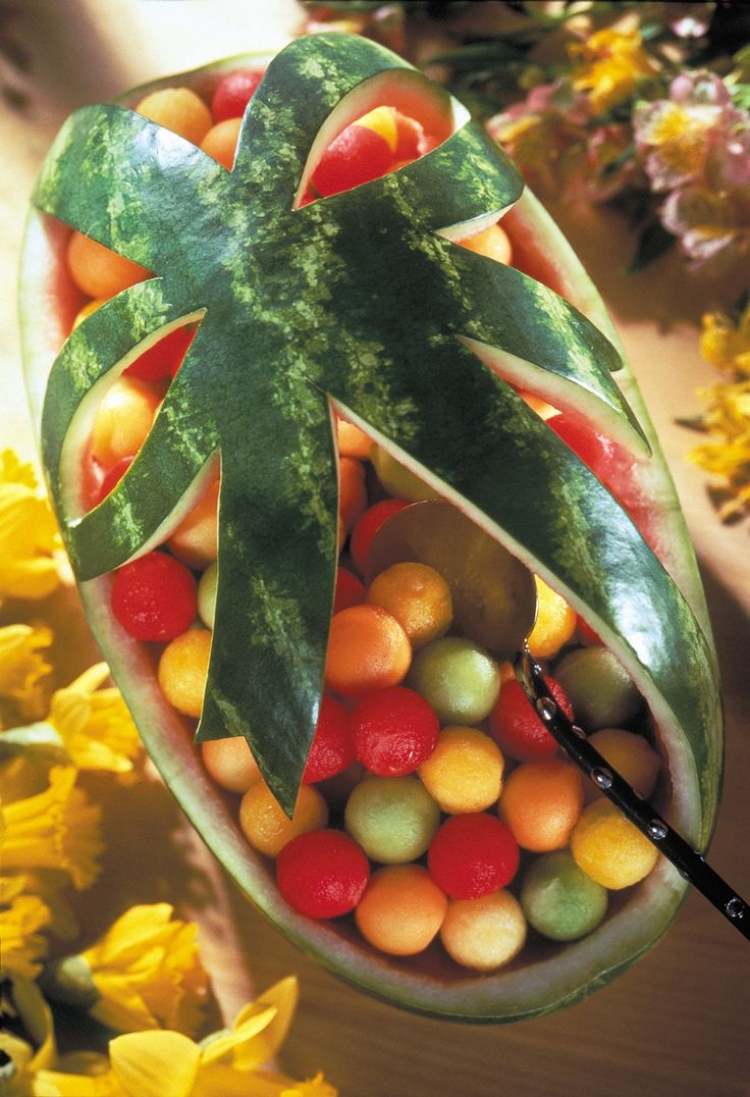 frukt-carving-nybörjare-vattenmelon-korg-band