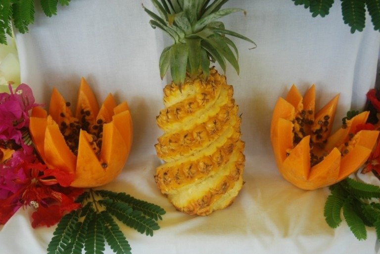fruktsnideri ananas spiralbuffé mangokonst