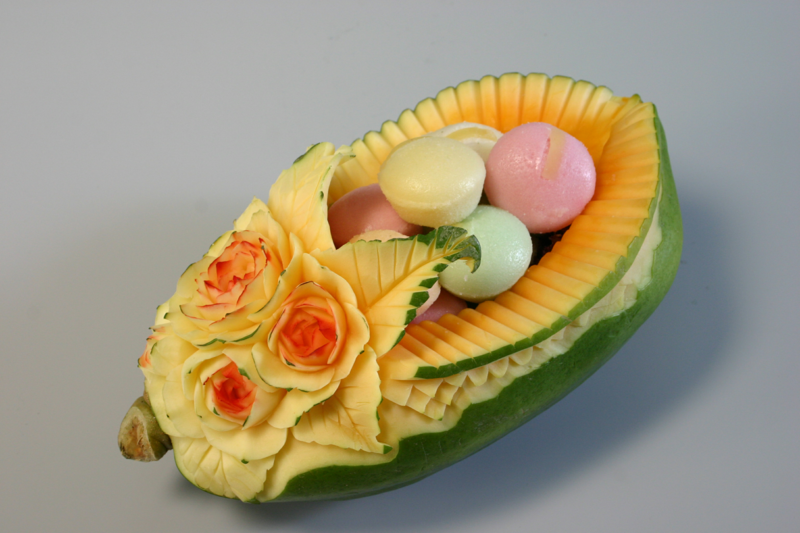 frukt carving honeydew melon korg design blommor