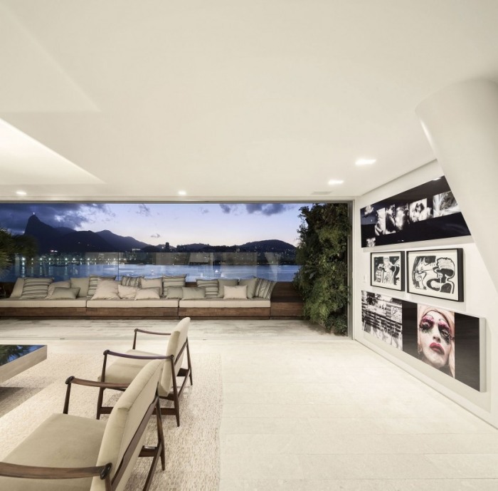 modern-triplex-lägenhet-öppet-utrymme-design-visning terrass-soffa