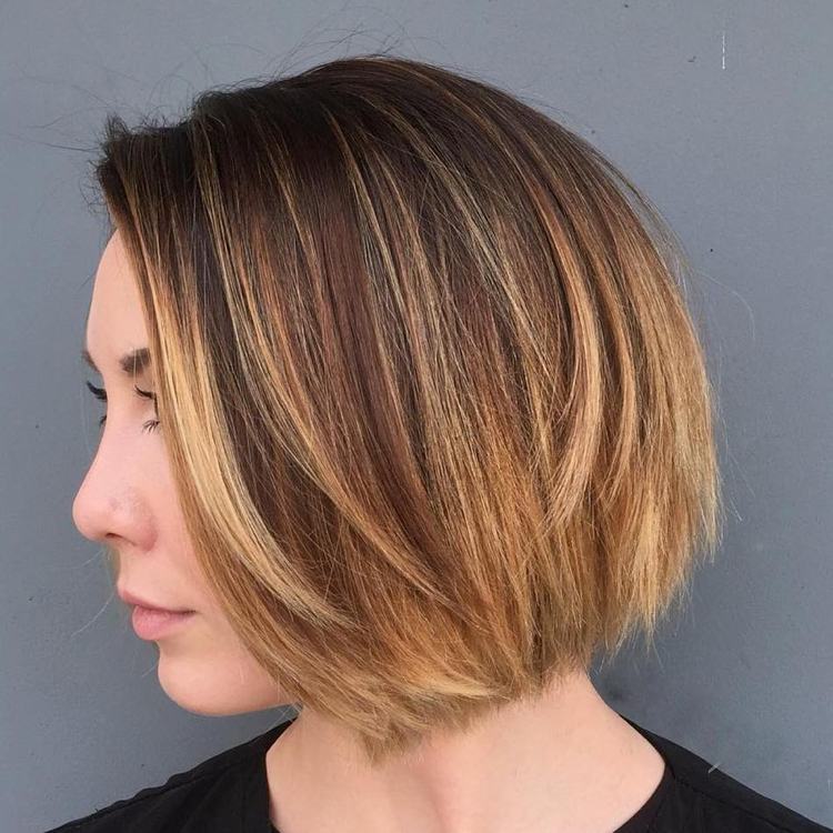 Ombre Bob -short-gold-natural-highlights-light