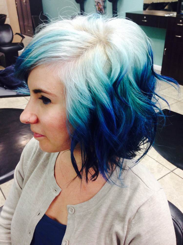 ombre-bob-kort-is-blond-blå-sjöjungfru