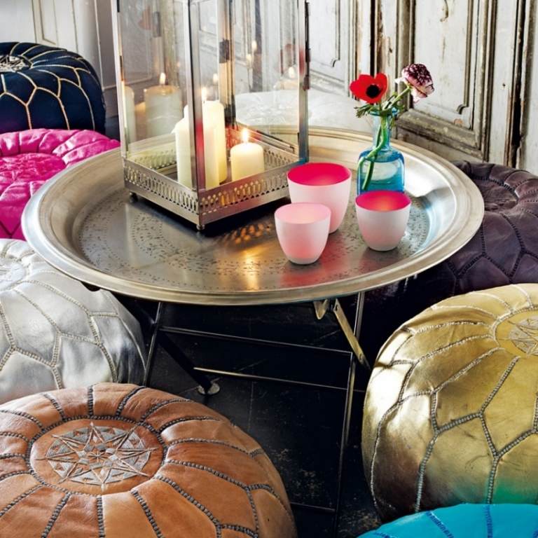 Orientalisk-dekoration-idé-sittdyna-soffbord-metall