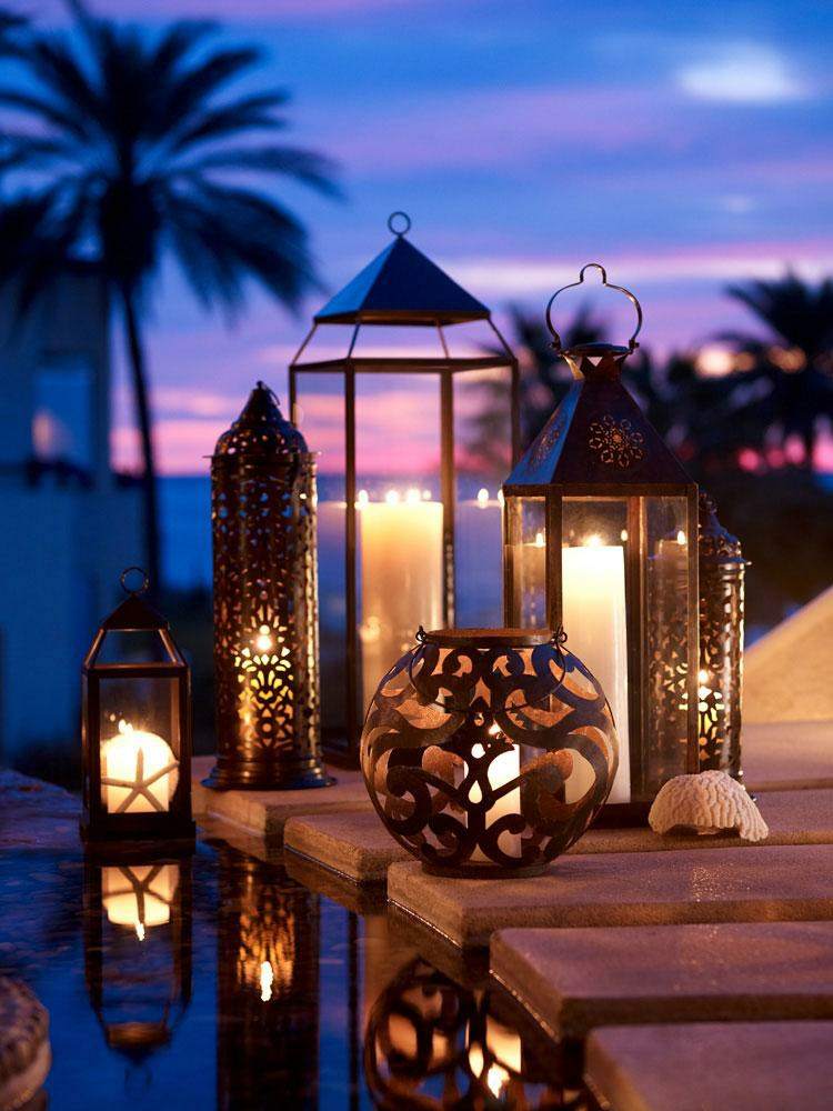 orientaliska lampor-utomhus-ljusstake-metall-glas-lyktor-palm-bord-ljus-tillbehör