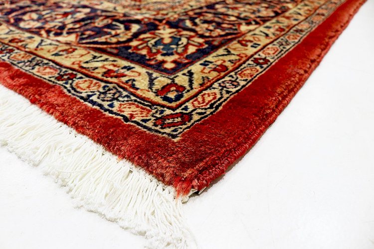 Persisk matta, kort hög, vackert mönster med vita tofsar