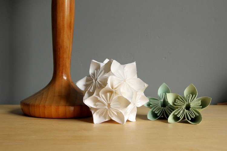 origami-blomma-papper-blomma-veck