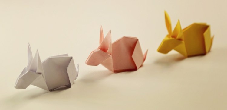 kanin origami grupp gul rosa grå idé lek barn karaktärer