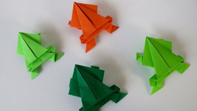 pyssla origami djur som hoppar grodleksaker gör det själv