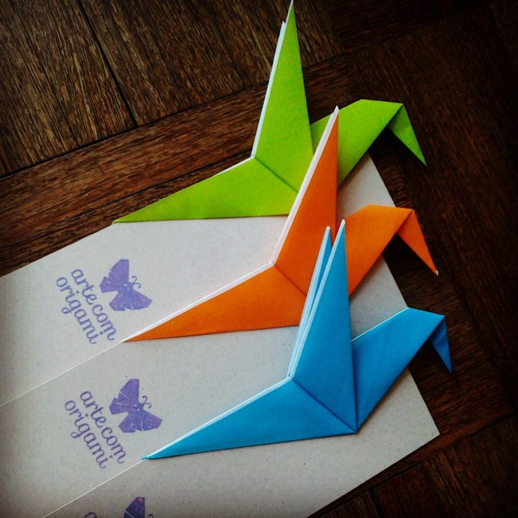 origami fågel kolibri bokmärke färgglatt papper