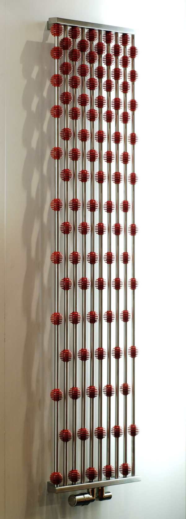 röd färg radiator design