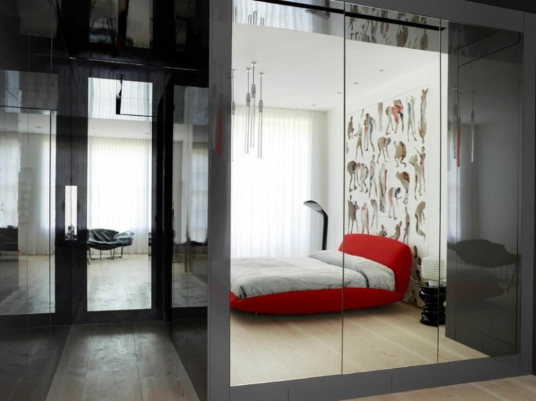 idéer väggdekoration sovrum modern säng röd perforerad väggkropp