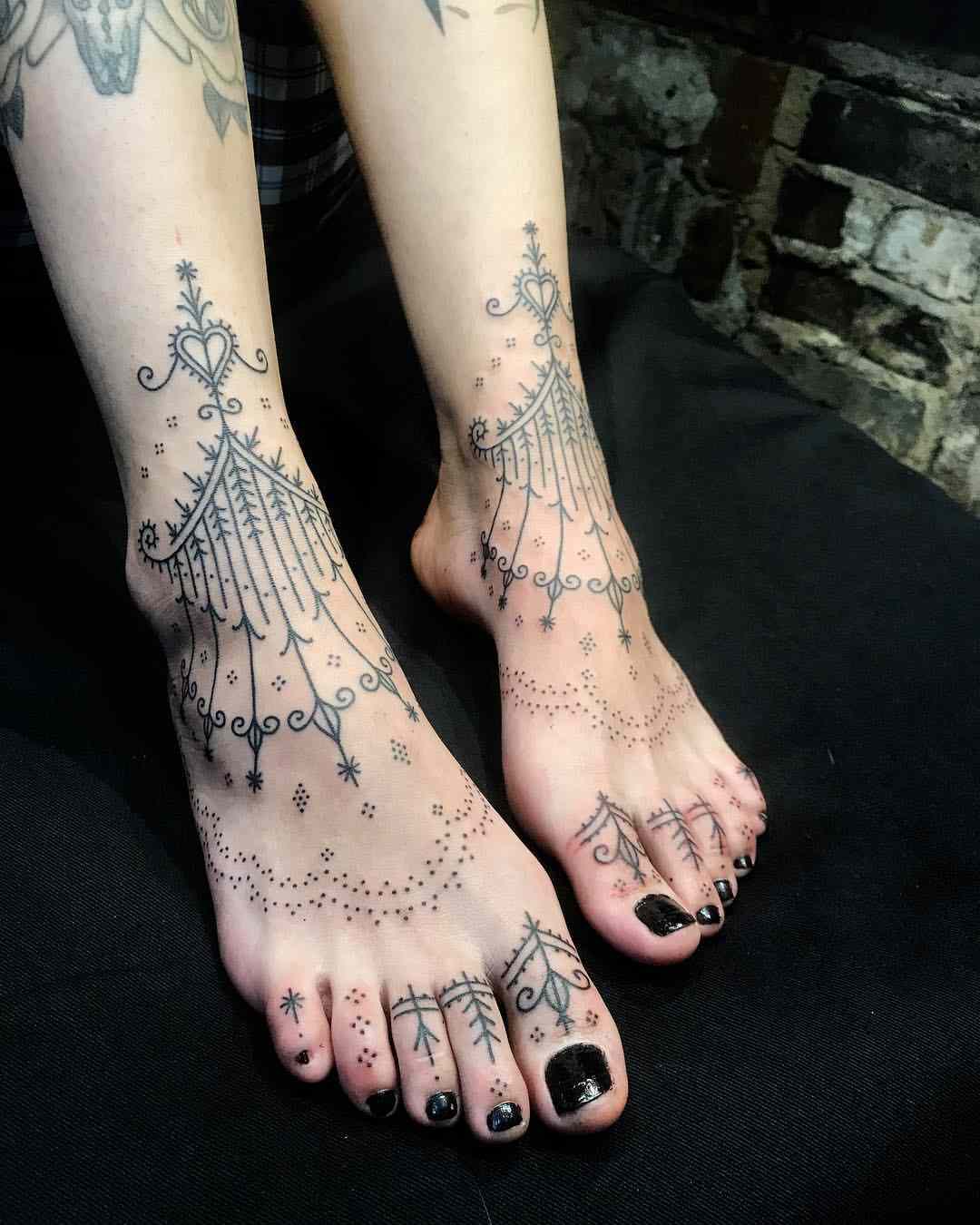 Fot tatuering smärta tatuering design kvinna tatuering motiv mening