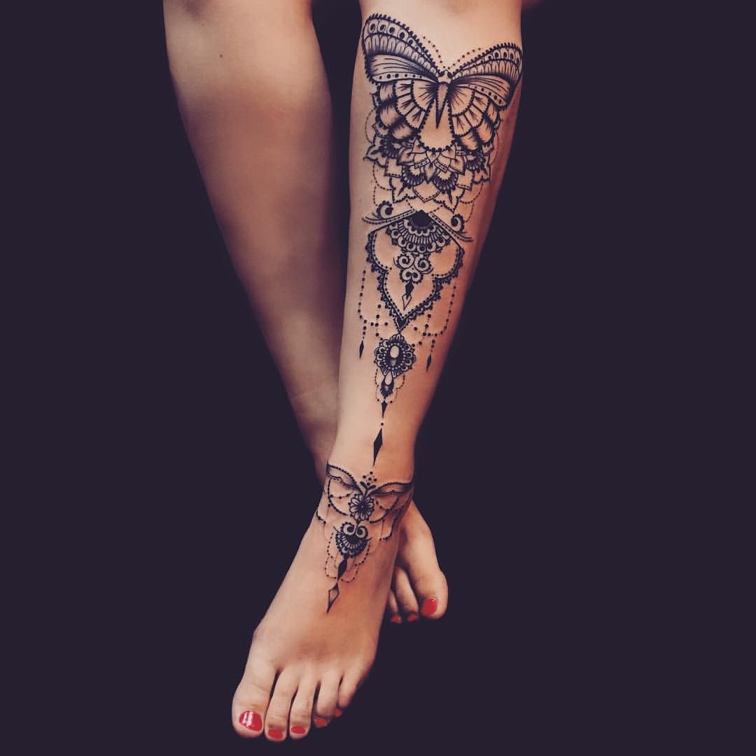 Tatuering på ben kvinna idéer fjäril mandala tatuering design mening