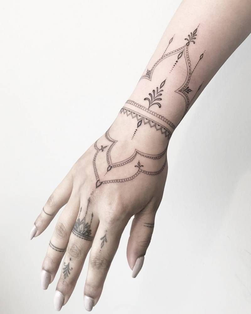 Tatuering prydnad handled kvinna armband tatuering liten tatuering vård