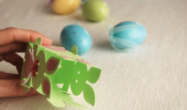 Äggkopp-papper-grönt-gör-det-själv-idéer